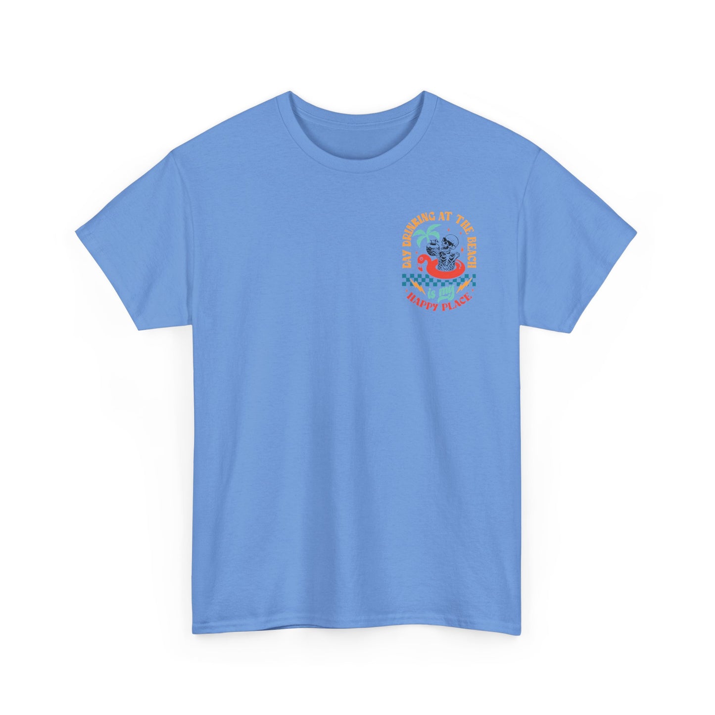 Brustprint T-Shirt „Day Drinking is my Happy Place“ – Partyshirt mit Skelett & Cocktail