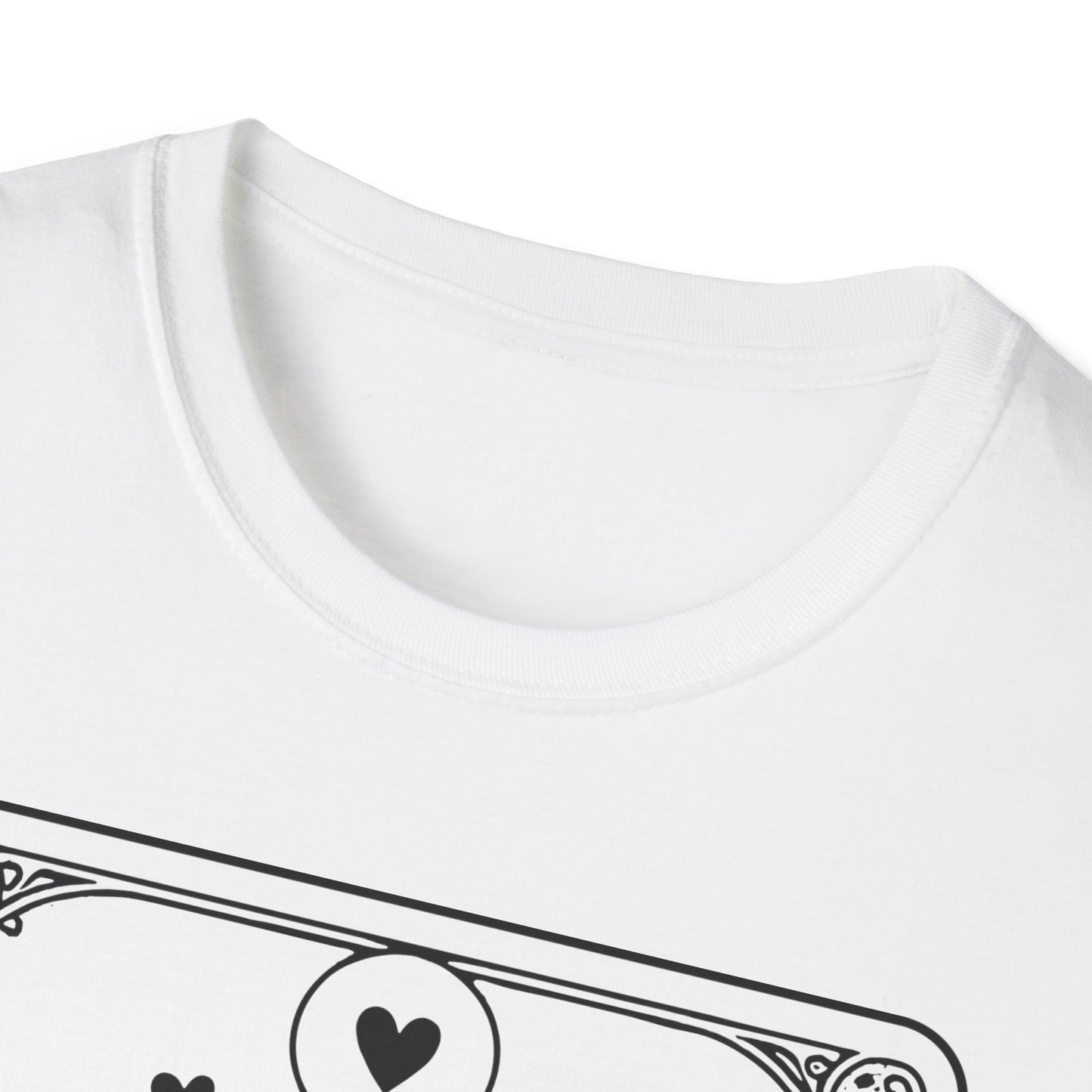 The Tequila Tarot T-Shirt – Weißes Unisex Shirt mit Skeletten & Shotgläsern