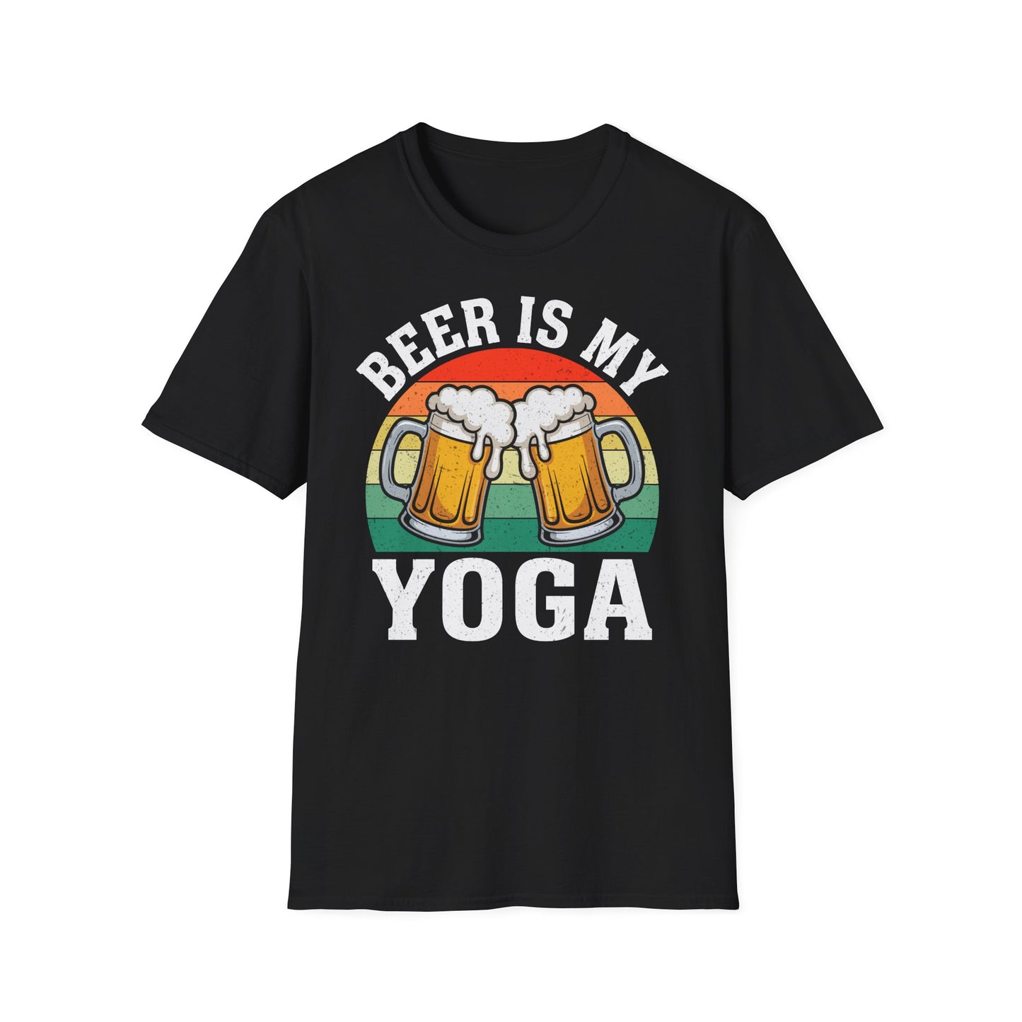 Schwarzes T-Shirt mit Retro-Design, zwei Bierkrüge stoßen an, darüber der Text „Beer is my Yoga“ – perfektes Shirt für Bierliebhaber