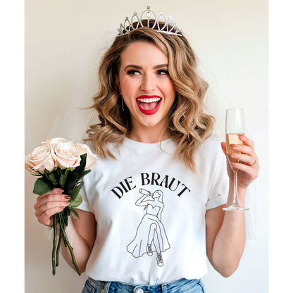Die Braut Tshirt - Braut im Kleid mit Weinflasche und Sneakers