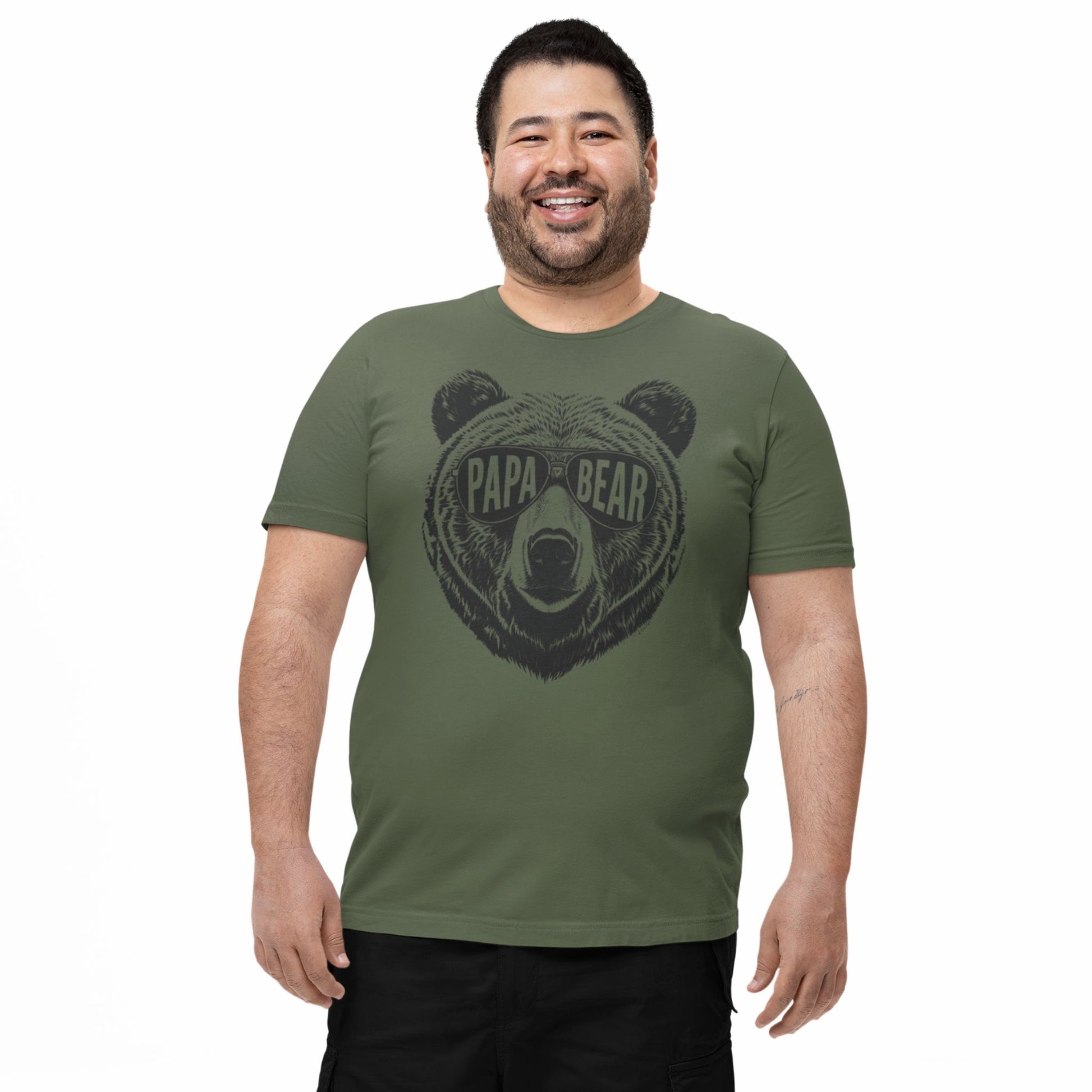  T-Shirt mit Bärenkopf und der Aufschrift „Papa Bear“ in Sonnenbrillen – stylisches Shirt für Väter.