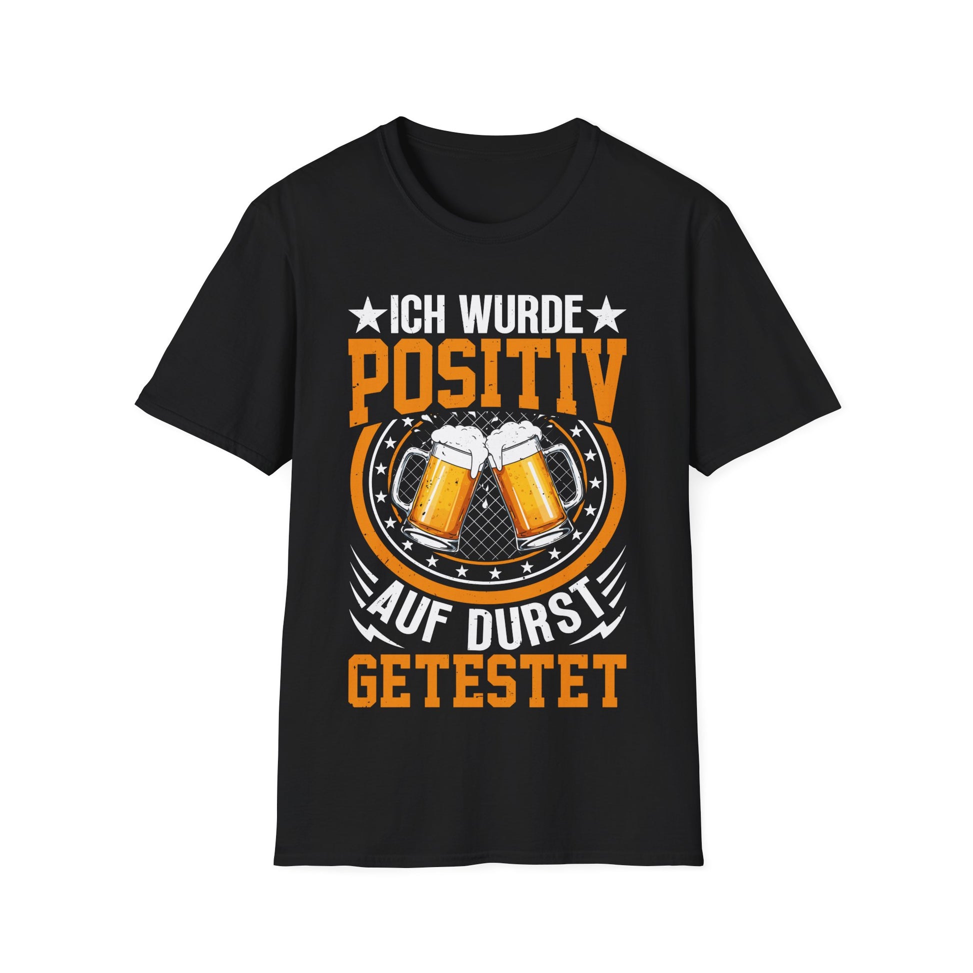 Schwarzes T-Shirt mit orangem und weißem Aufdruck „Ich wurde positiv auf Durst getestet“ und zwei anstoßenden Bierkrügen – lustiges Partyshirt für Bierliebhaber