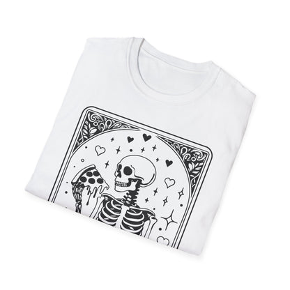 Pizza Lover Tarot T-Shirt – Skelett im Pizza-Rausch im mystischen Design
