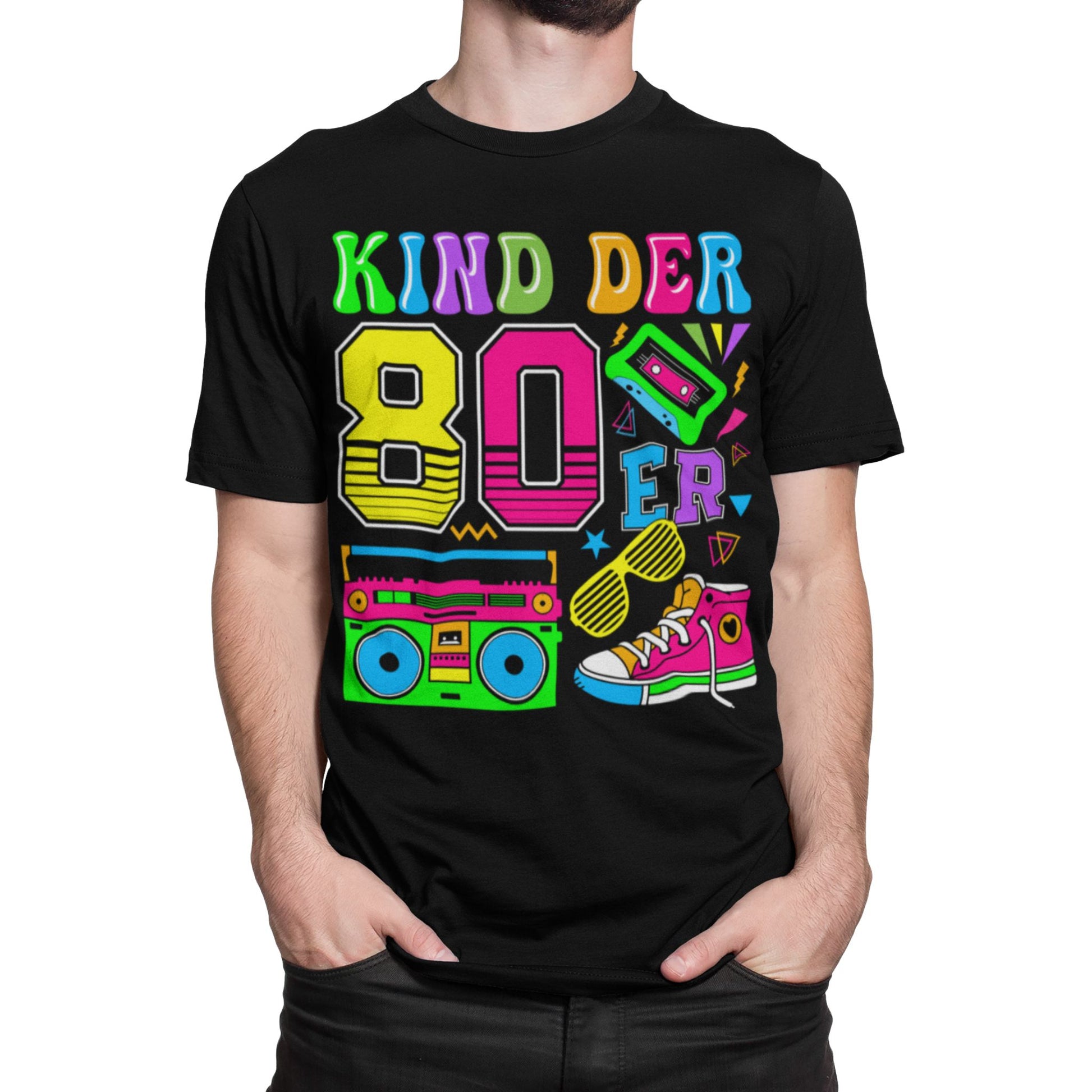 Kind der 80er T-Shirt in Schwarz – Buntes Retro Funshirt mit Neonfarben, Kassette, Ghettoblaster, Sneakers & Sonnenbrille im 80s Vintage Look für Damen & Herren