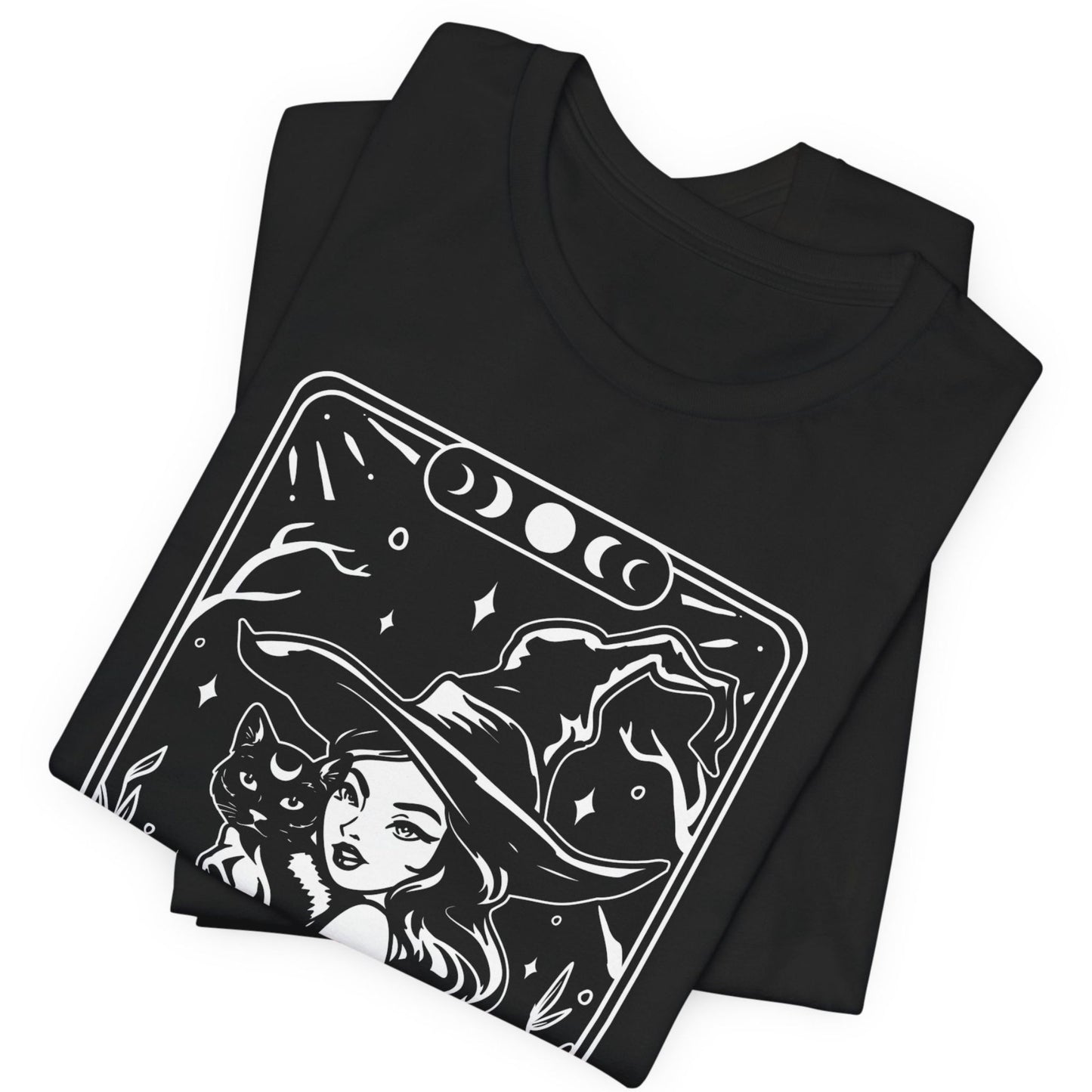 The Witch Tarot T-Shirt – Mystisches Unisex Shirt für Hexen & Katzenfans