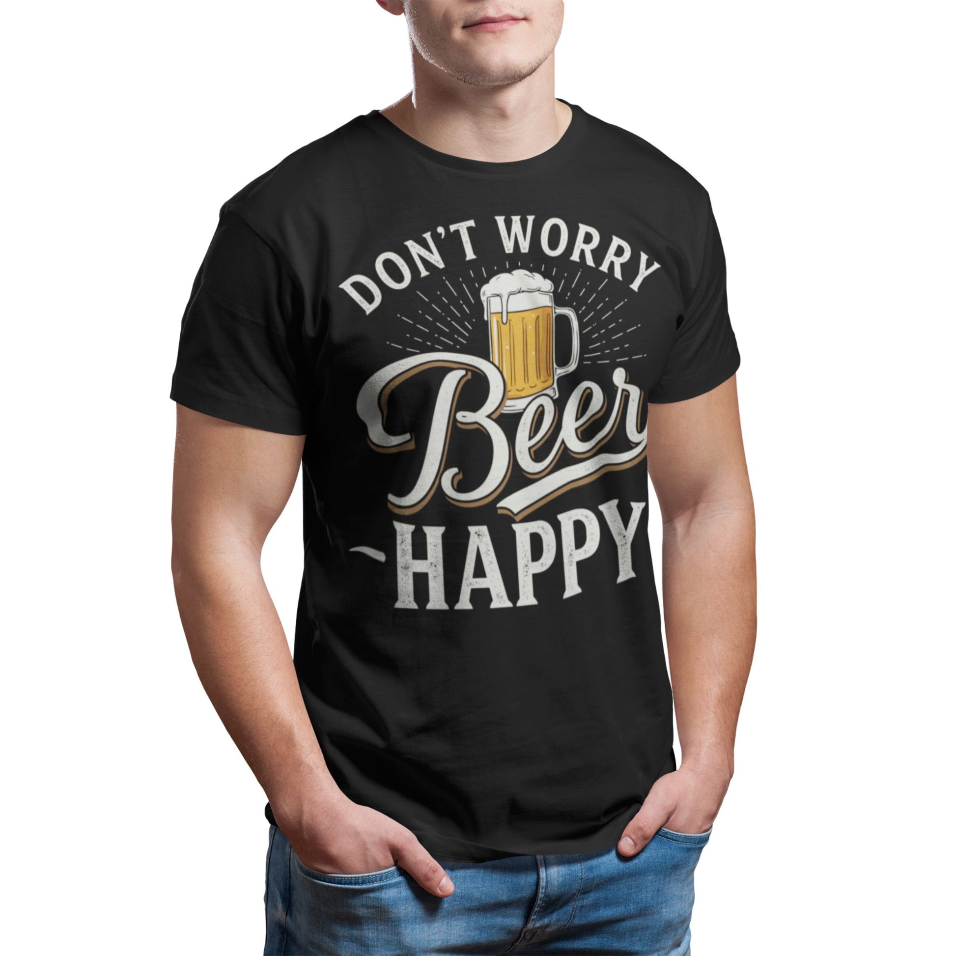 Mann trägt Schwarzes T-Shirt mit Aufdruck „Don’t Worry Beer Happy“ und Bierkrug-Motiv – lustiges Unisex-Shirt für Kneipe, Party & Festival

