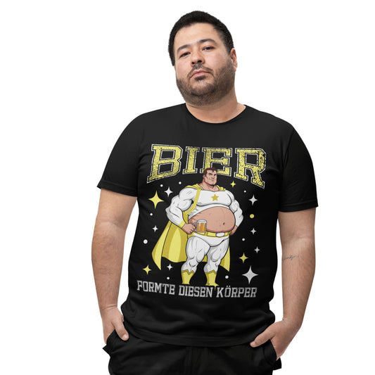 Schwarzes T-Shirt mit Comic-Superheld mit Bierbauch, gelbem Cape und dem Spruch „Bier formte diesen Körper“ – witziges Shirt für Männer

