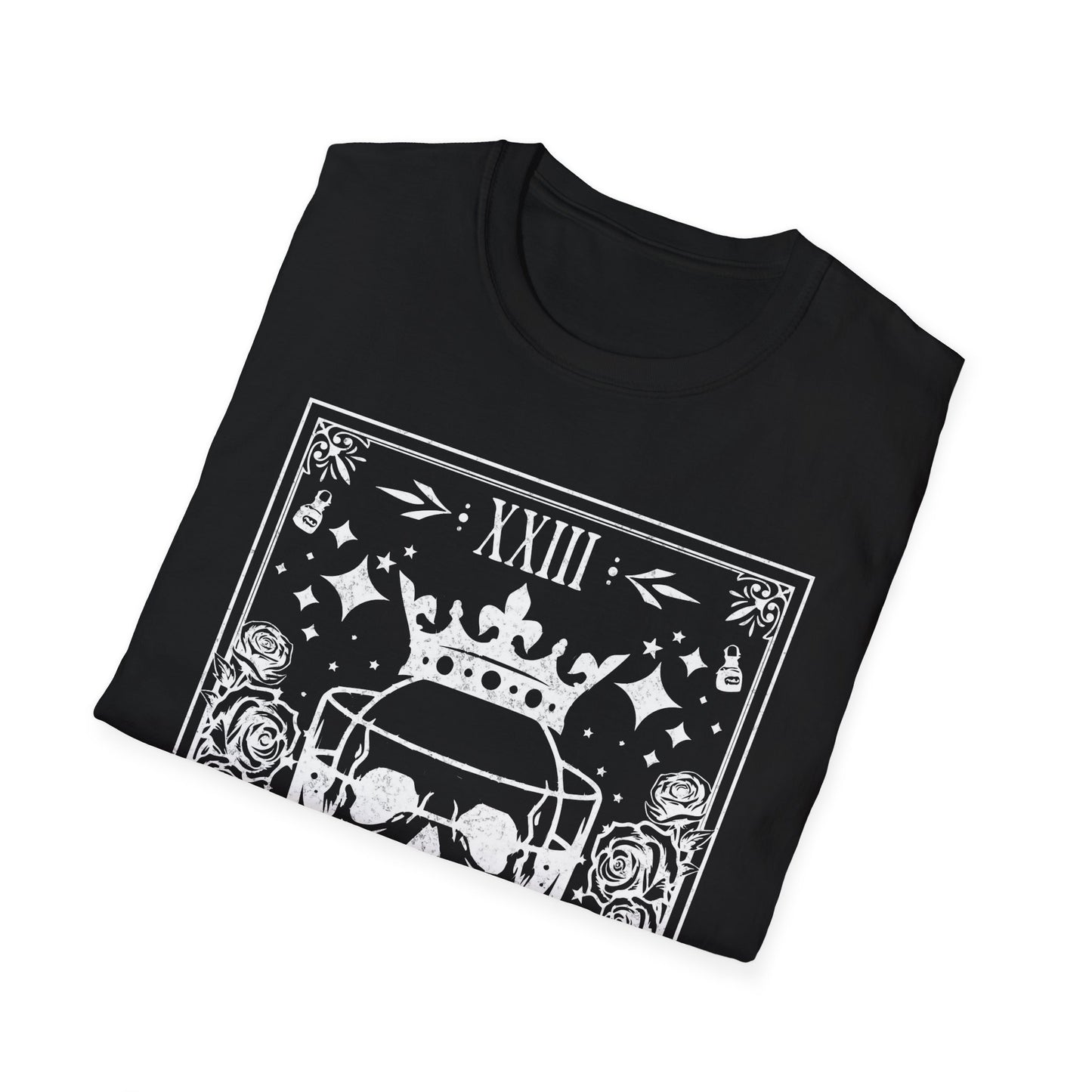 The Drinker Tarot T-Shirt – Unisex Shirt in Schwarz & Weiß mit Totenkopf im Whiskyglas im mystischen Tarotkarten-Stil
