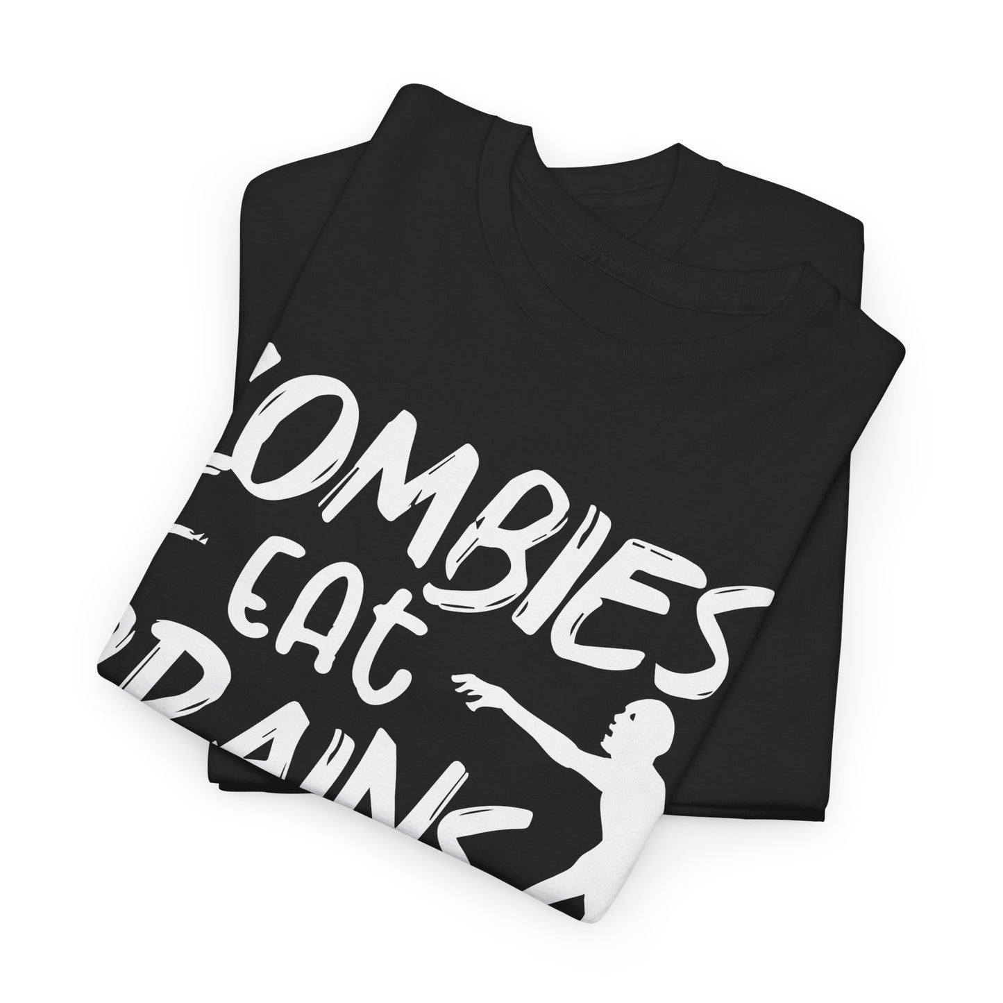 Schwarzes T-Shirt mit weißem Aufdruck: „Zombies eat brains – you're safe“ und stilisierter Zombie-Grafik. Humorvolles Unisex-Shirt mit sarkastischem Spruch.