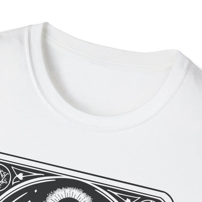 The Gamer Tarot T-Shirt – schwarzes Unisex Shirt mit Skelett-Hand, die einen Gaming Controller hält