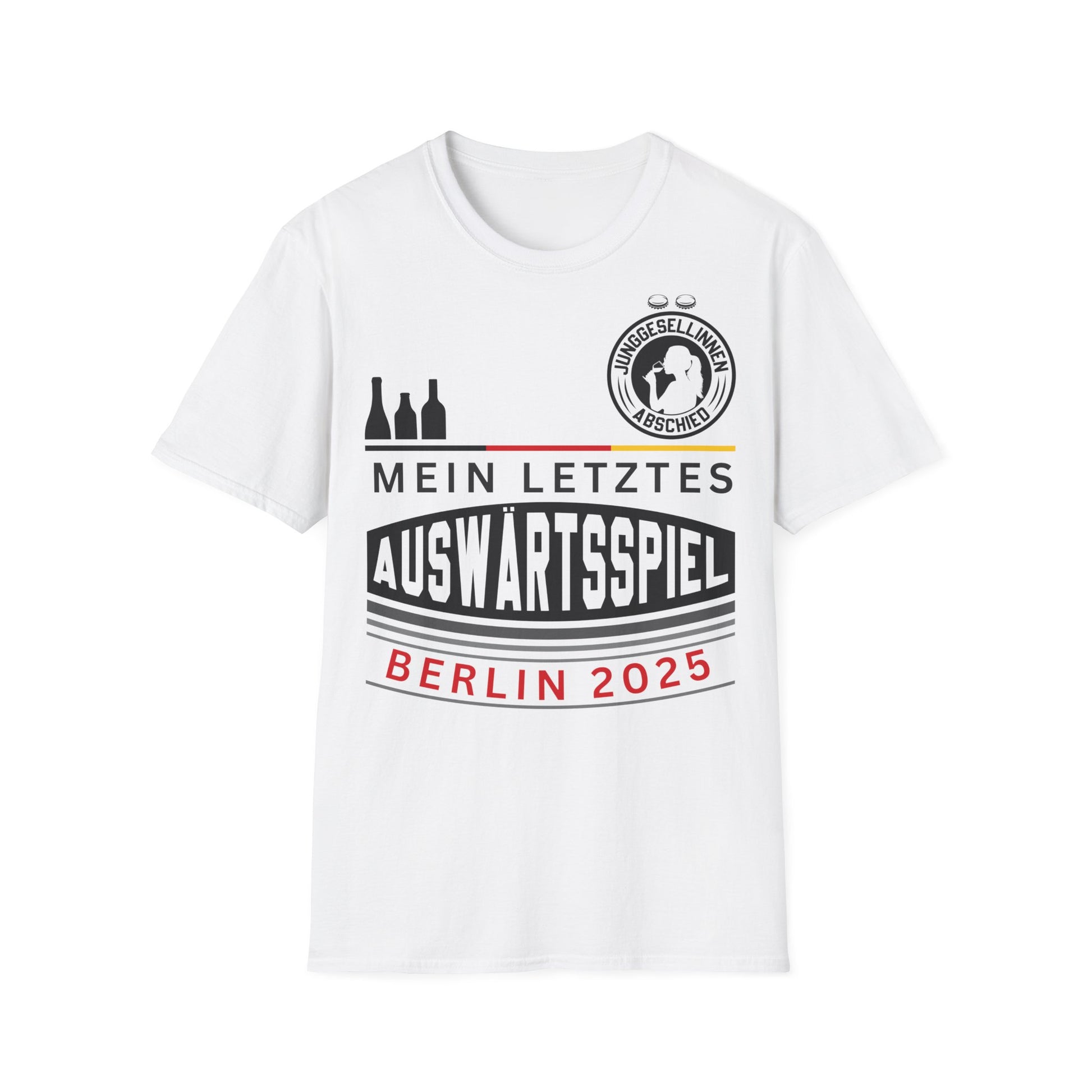 „Junggesellenabschied T-Shirt für die Braut mit Aufdruck ‚Mein letztes Auswärtsspiel‘ und personalisierbarem Wunschtext ‚Berlin 2025‘ – Design mit Bierflaschen und JGA-Logo in Schwarz-Rot auf weißem Shirt“