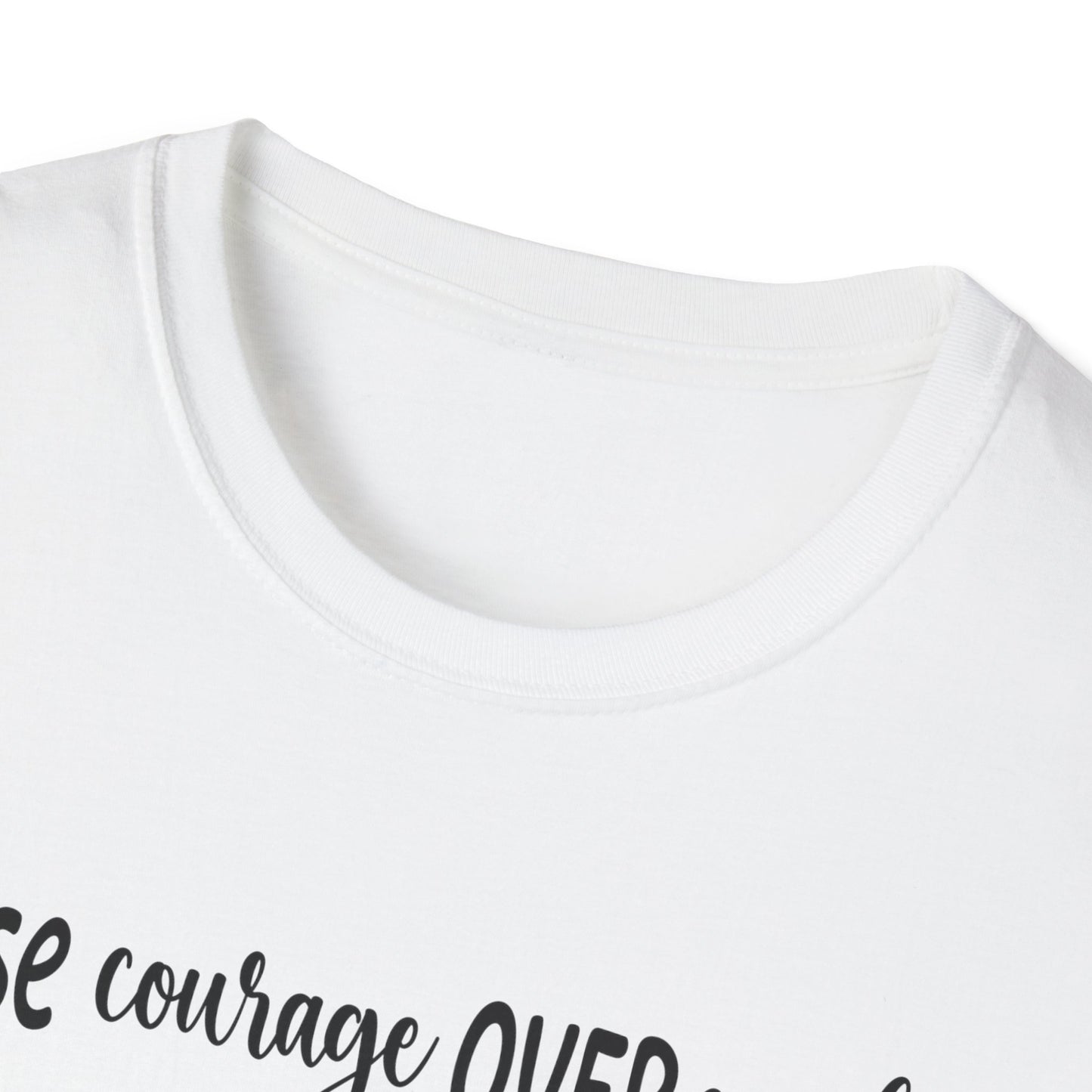 T-Shirt mit Blumenprint und Aufschrift 'Choose Kindness' – feminines Statementshirt für Frauen