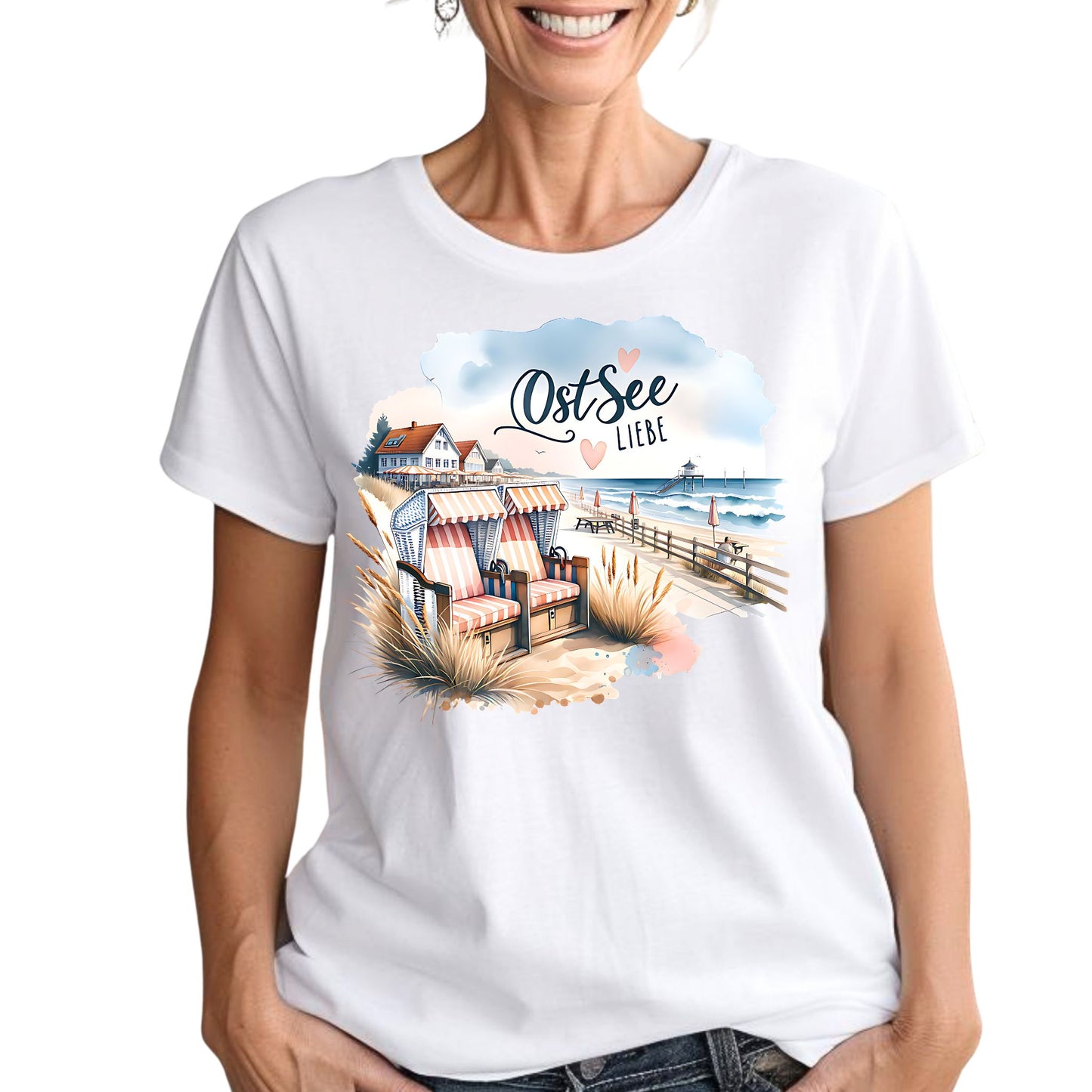 T-Shirt Ostsee Liebe – Maritimes Design mit Herz. Für alle Küstenfans ✓ Strandkorb & Meeresblick ✓