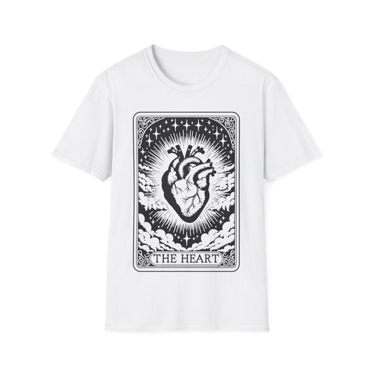 The Heart Tarot T-Shirt – weißes Unisex Shirt mit anatomischem Herz im mystischen Tarotkarten-Stil“