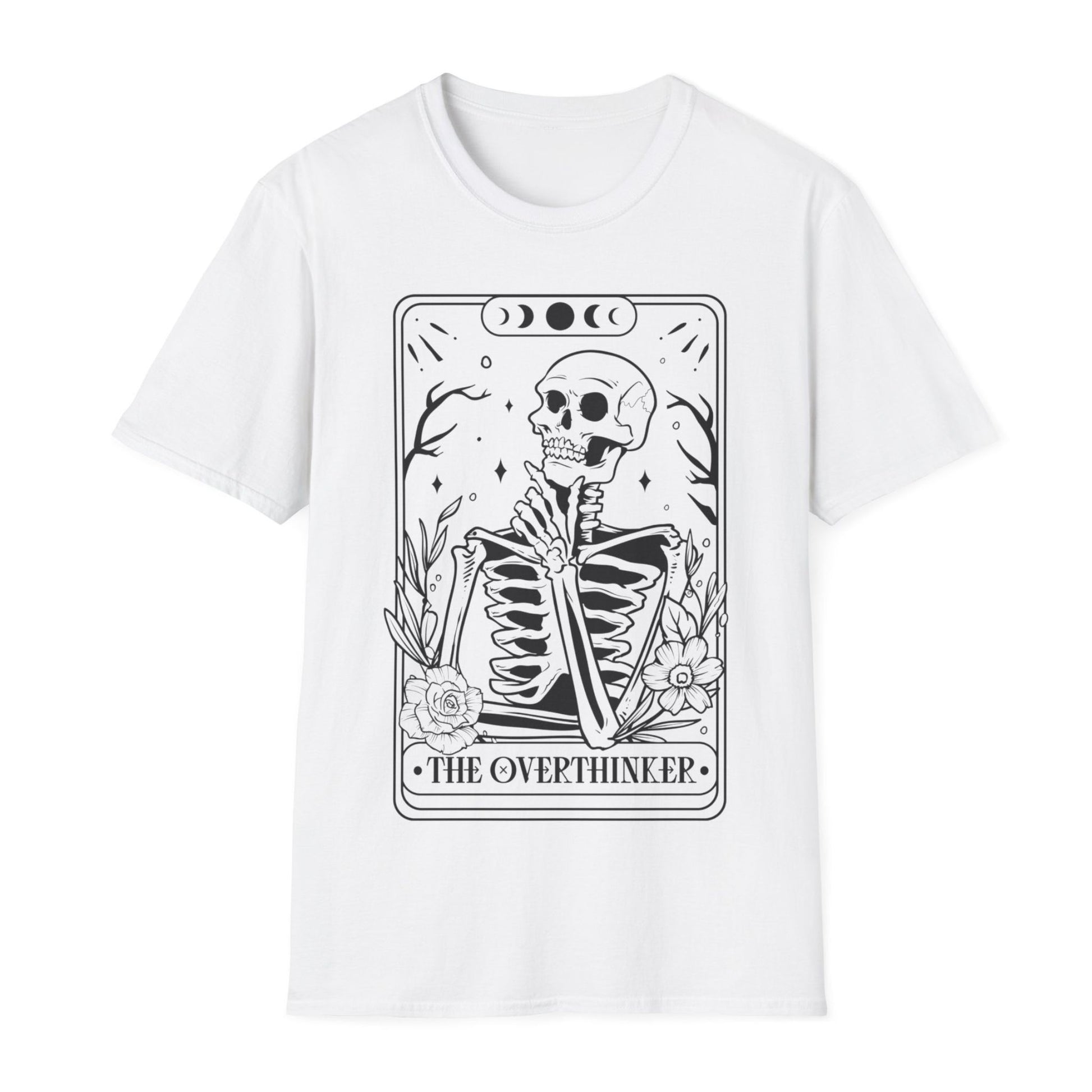 The Overthinker Tarot T-Shirt – Unisex Skelett Design im mystischen Stil, perfekt für Grübler und Spirituelle