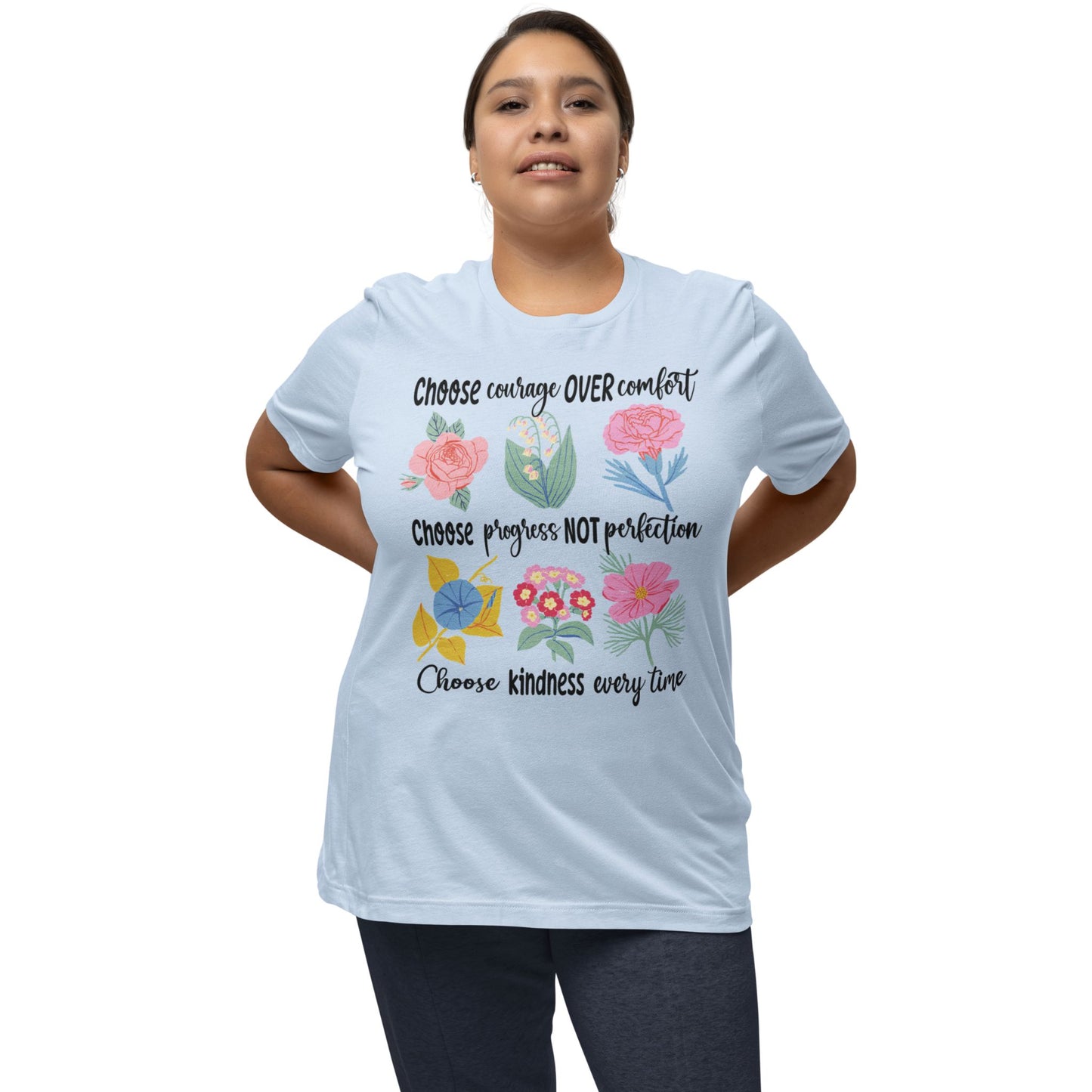 T-Shirt mit Blumenprint und Aufschrift 'Choose Kindness' – feminines Statementshirt für Frauen