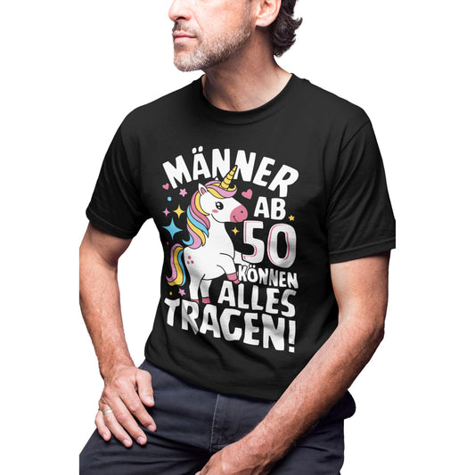 Lustiges Männer T-Shirt mit Einhorn für den 50. Geburtstag – schwarzes Shirt mit bunter Grafik für humorvolle Männer