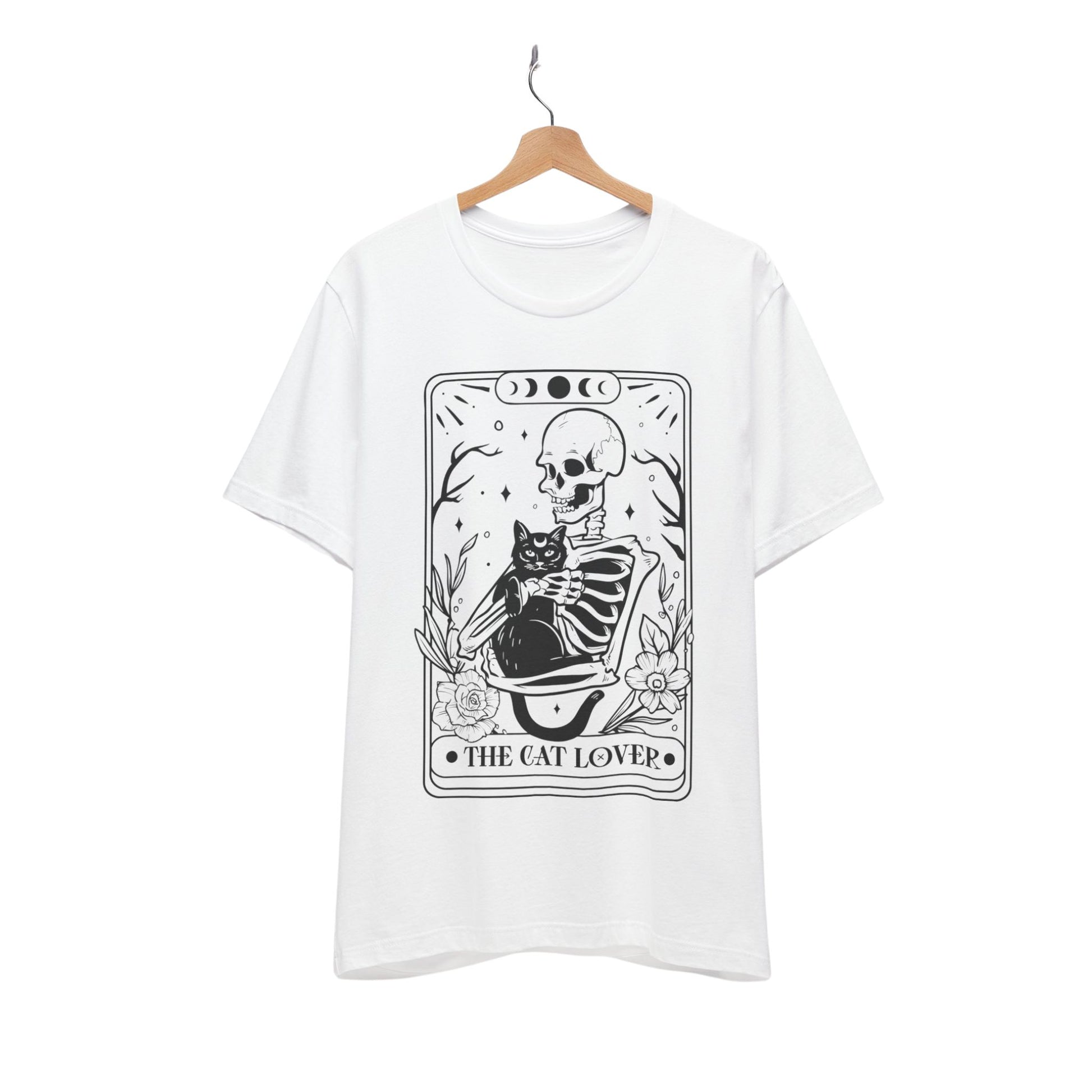 T-Shirt mit Skelett & Katze im Tarotkarten-Design – okkultes Cat Lover Shirt im Unisex Style